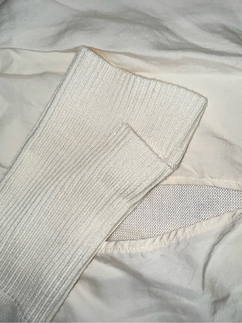 lululemon athletica Cream Open-Back Longline Sweater - Picture 4 of 6